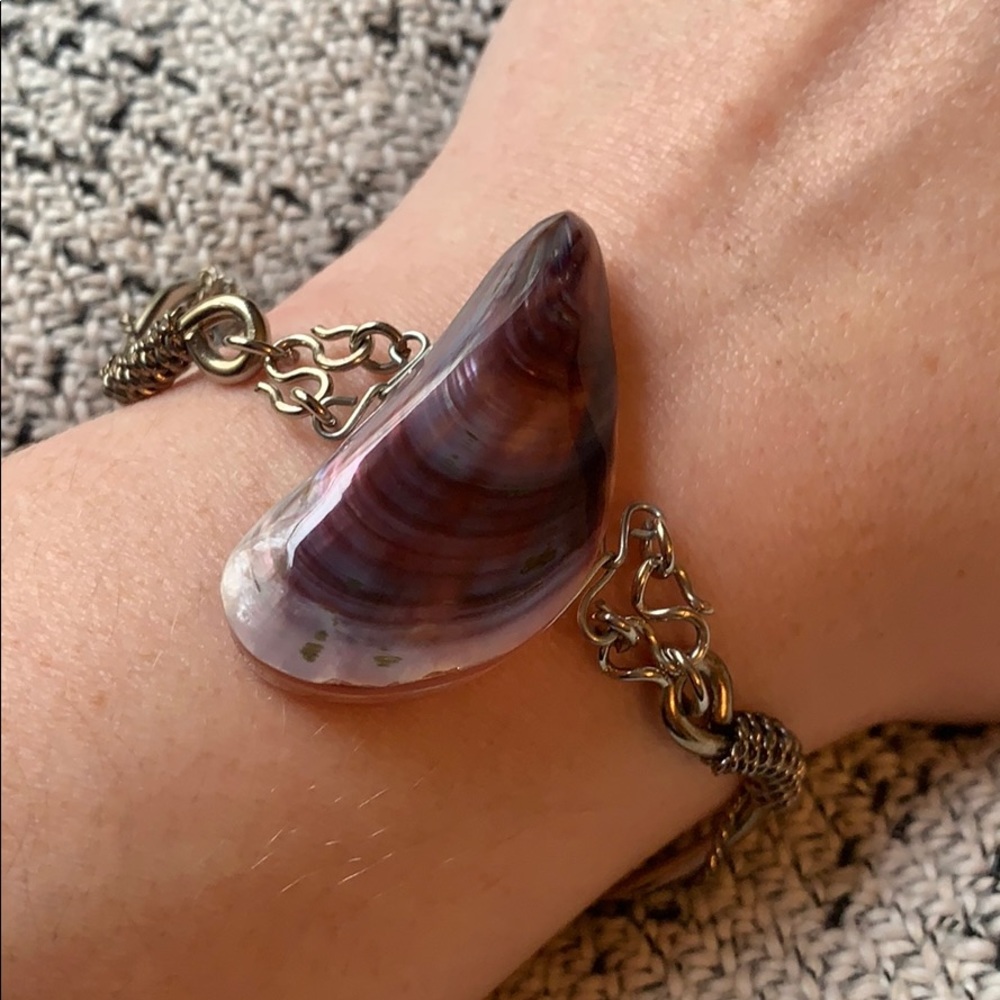 Polished Shell & Silver Bracelet